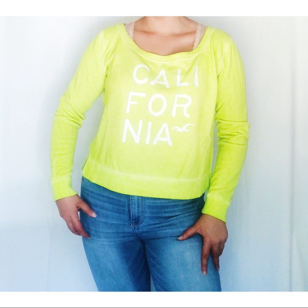 Hollister slightly cropped sweatshirt